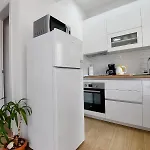 Karlo * Zára