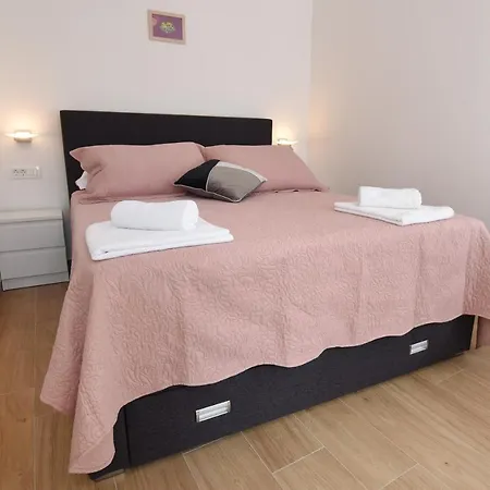 Apartman Karlo Zára