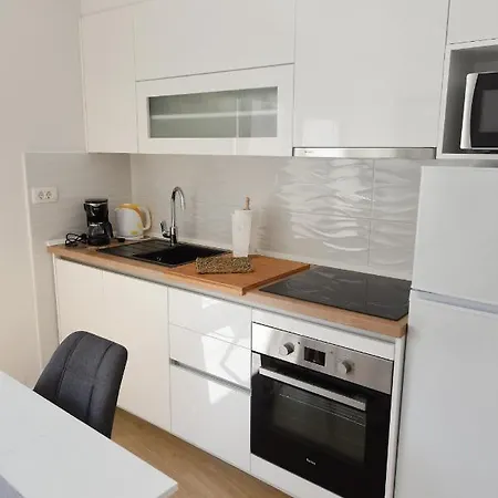 Karlo Apartment